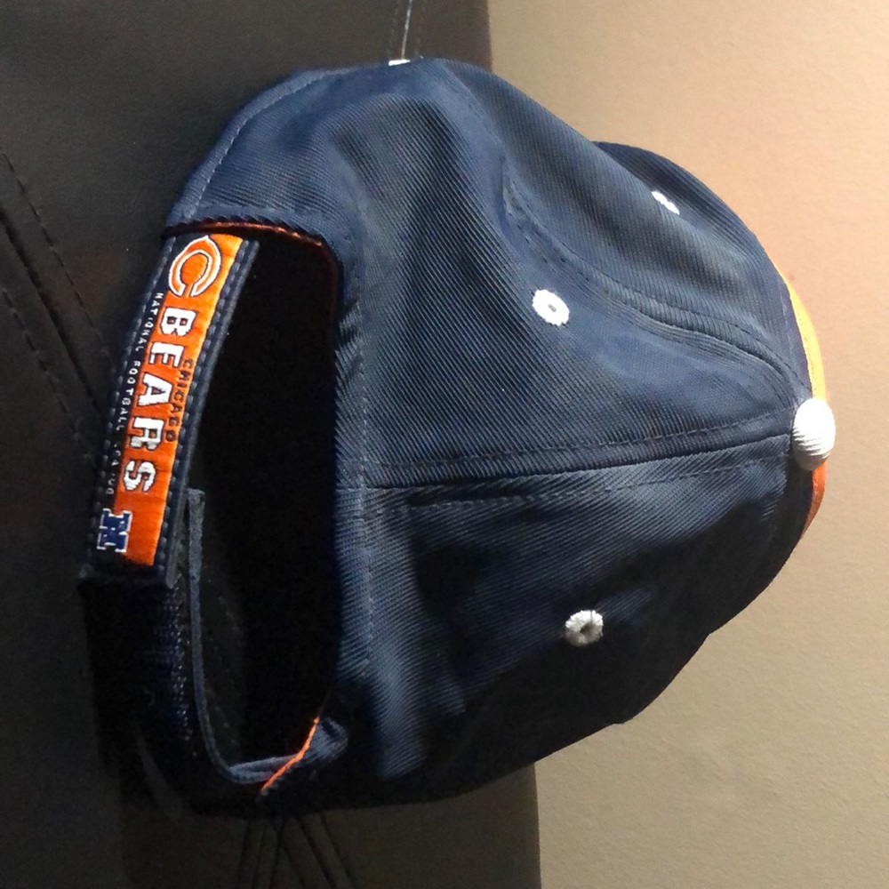 Bears hat - Picture 3 of 3